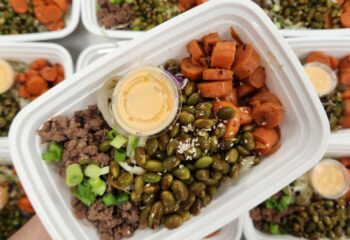 Egg Roll Bowl with Sriracha Mayo